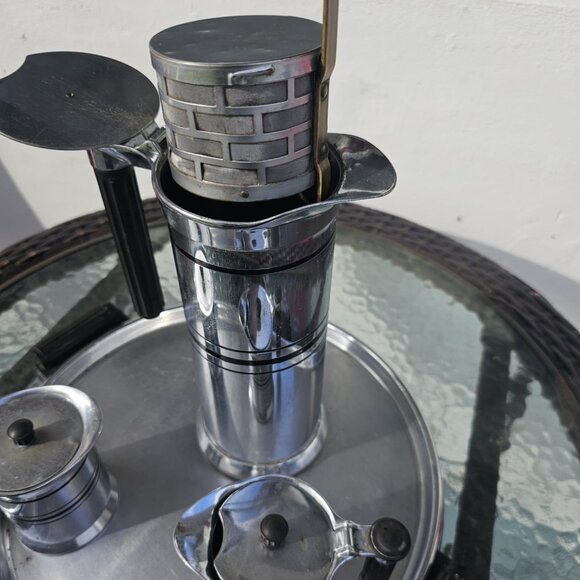 Sunbeam Chrome Art Deco Beverage Set made in 1934 and design by Michael McArdle - Picture 5 of 9